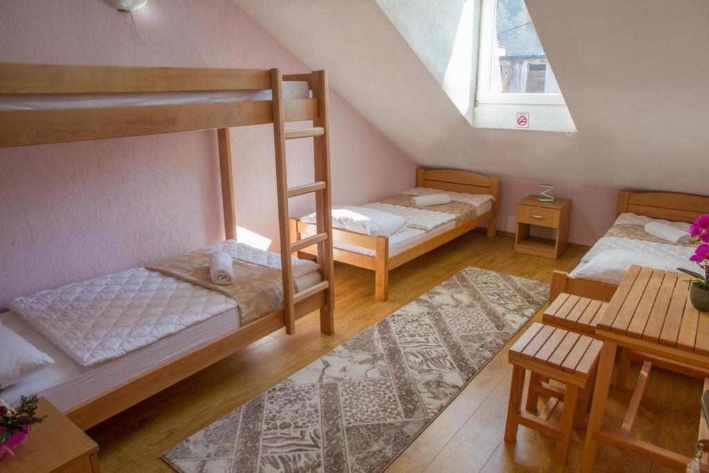 Grand River Apartmani & Sobe Konjic Kültér fotó